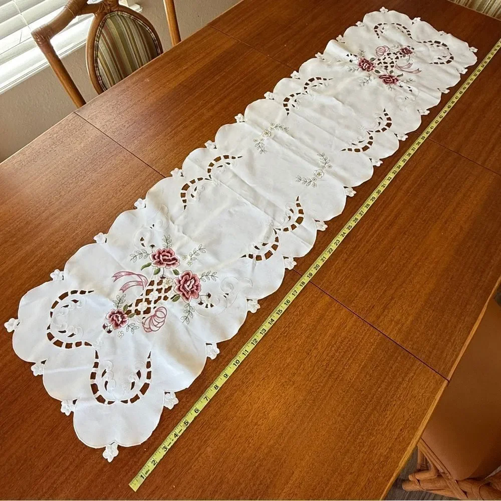 Vintage Doily Style Table Rubber With Embroidered Pink And Green Flowers 57”x15”